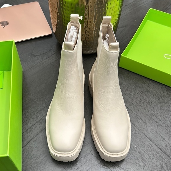 SAM EDELMAN LAGUNA CHELSEA BOOT - Picture 5 of 9